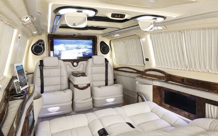 KLASSEN VIP VAN MVD 9004