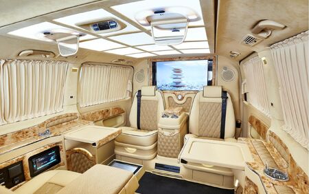 KLASSEN VIP VAN MVD_1310