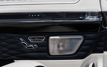 Klassen Mercedes-Benz V-Class V300 Luxury VIP Business Van -2024 MVV_1682