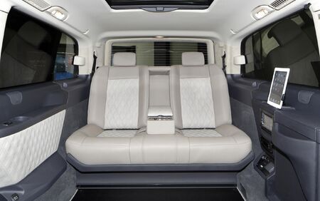 KLASSEN VIP VAN MVD 9005