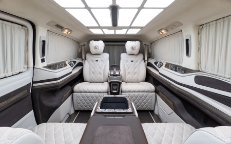 KLASSEN Mercedes-Benz V-Class V300 Luxury VIP First Class Van MVE_1648