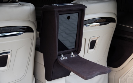 KLASSEN Mercedes-Benz V-Class V300 Luxury VIP First Class Van MVE_1685