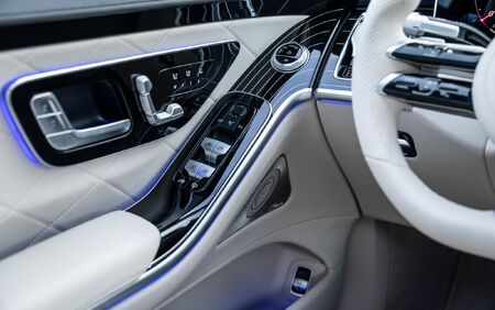 MERCEDES - BENZ S-Class S500 MS500_1482