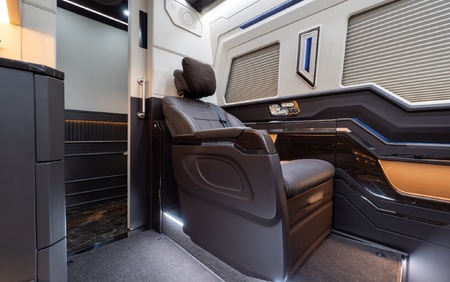 KLASSEN Mercedes-Benz Sprinter 519 LUXURY VIP JETVAN - Bar Toilet MSE_1_1707_EN