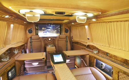 KLASSEN VIP VAN MVD_1304