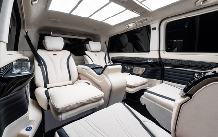 KLASSEN Mercedes-Benz V-CLASS V300 AMG LUXURY VIP BUSINESS VAN - 2025 MVV_2_1693_EN