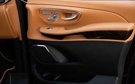 Klassen Mercedes-Benz V-Class VIP Business VAN Luxury Edition MVV_6_1695_EN