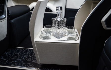 KLASSEN Mercedes-Benz V-Class V300 AMG Luxury VIP First Class Van MVE_1676