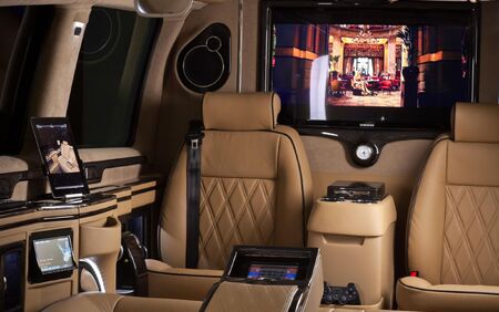 KLASSEN VIP VAN MVD 9006