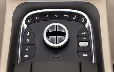 KLASSEN MERCEDES BENZ V-CLASS V300 LUXURY VIP MVV_2_1692_EN