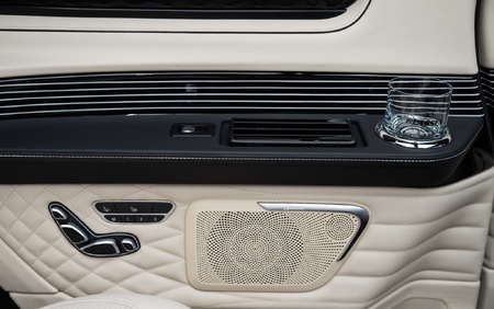 Klassen Mercedes-Benz V-Class V300 Luxury VIP Business Van -2024 MVV_1662