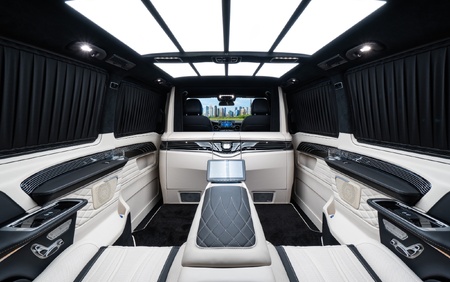 KLASSEN Mercedes Benz V-Class V300 AMG Luxury VIP Lounge MVV_3_1716_EN