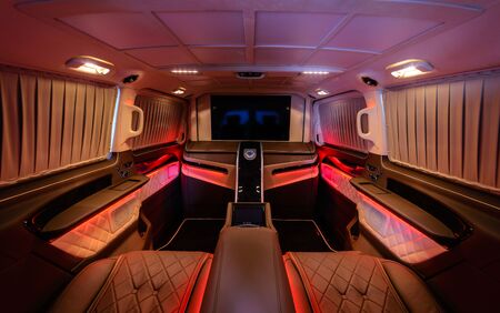 KLASSEN Luxury Van MVA_1412