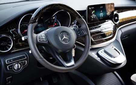 KLASSEN Mercedes-Benz V-Class V300 Luxury VIP First Class Van MVE_1685