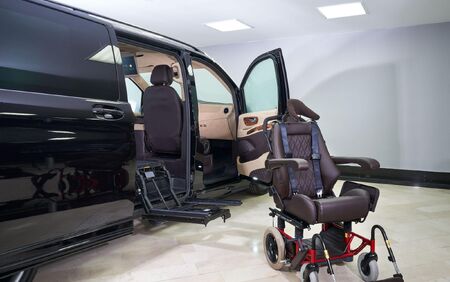 KLASSEN VIP VAN MVD 9056