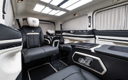 KLASSEN Mercedes-Benz V-Class V300 AMG Luxury VIP First Class Van MVE_1_1654_EN