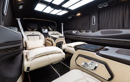 KLASSEN Mercedes-Benz V-Class V300 Luxury VIP First Class Van MVE_1685