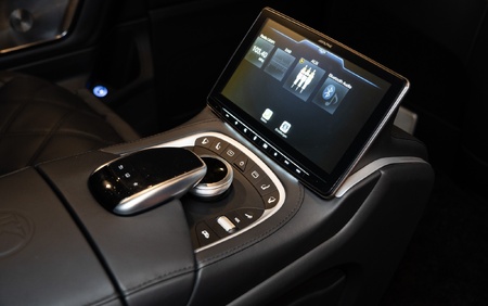 KLASSEN MERCEDES BENZ V-CLASS V300 LUXURY VIP MVV_2_1700_EN