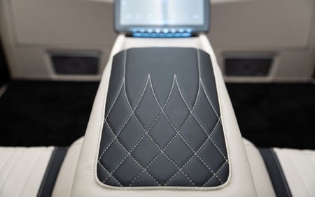 KLASSEN Mercedes Benz V-Class V300 AMG Luxury VIP Lounge MVV_3_1716_EN