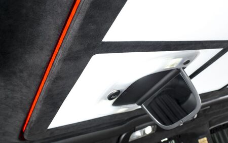 KLASSEN VIP VAN MVD 9011