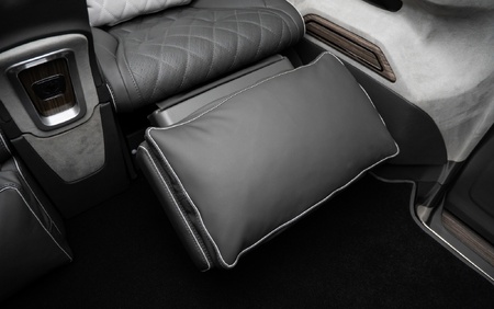 KLASSEN Mercedes-Benz V-Class V300 Luxury VIP First Class Van MVE_1686