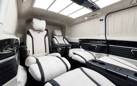 Klassen Mercedes-Benz V300 AMG LUXURY VIP BUSINESS VAN MVV_6_1634_EN