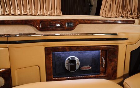 KLASSEN Luxury Van MVD_1228