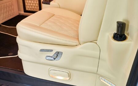 KLASSEN VIP VAN MVD 9050