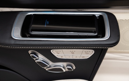 KLASSEN Mercedes Benz V-Class V300 AMG Luxury VIP Lounge MVV_3_1716_EN