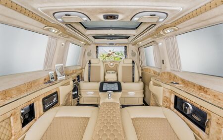 KLASSEN VIP VAN MVD 9020