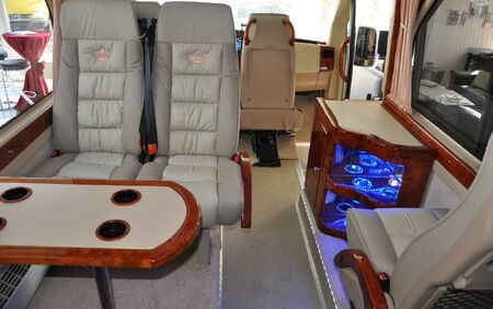 KLASSEN BUSINESS VAN MSE_1081