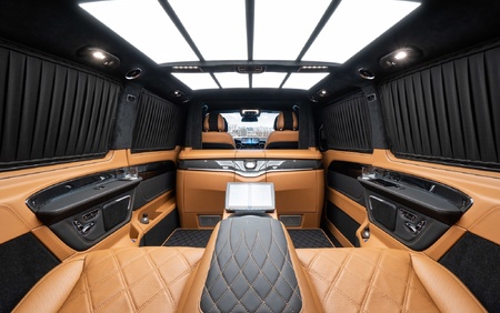 Klassen Mercedes-Benz V-Class V300 AMG Luxury VIP Business Van MVV_1650