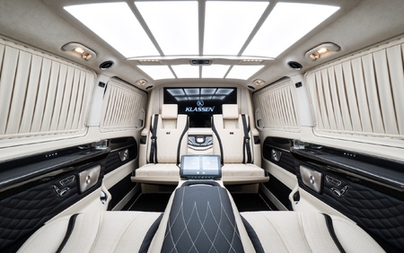 Klassen Mercedes-Benz V-Class V300 Luxury VIP Business Van -2024 MVV_1682