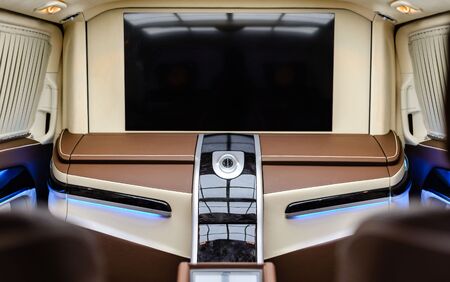 KLASSEN Luxury Van MVA_1412