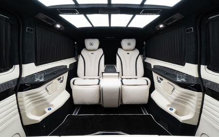 Klassen Mercedes-Benz V-Class V300 Luxury VIP Business Van -2024 MVV_1662