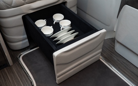 KLASSEN Mercedes-Benz V-Class V300 Luxury VIP First Class Van MVE_1648