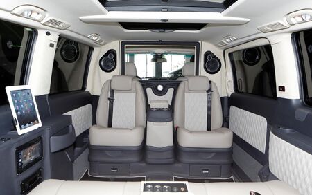 KLASSEN VIP VAN MVD 9005