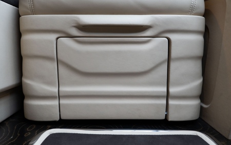 KLASSEN Mercedes-Benz V-Class V300 Luxury VIP First Class Van MVE_1685