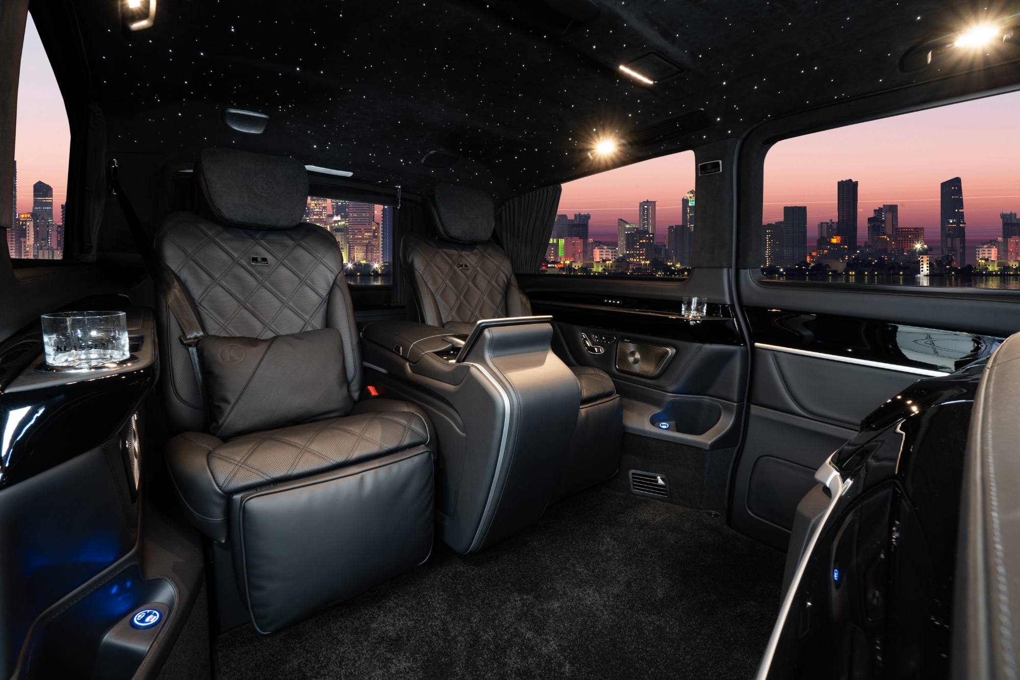 KLASSEN MERCEDES BENZ V-CLASS V300 LUXURY VIP MVV_2_1700_EN